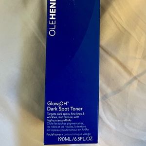 OLEHENRIKSEN® GLOW2OH Dark Spot Toner